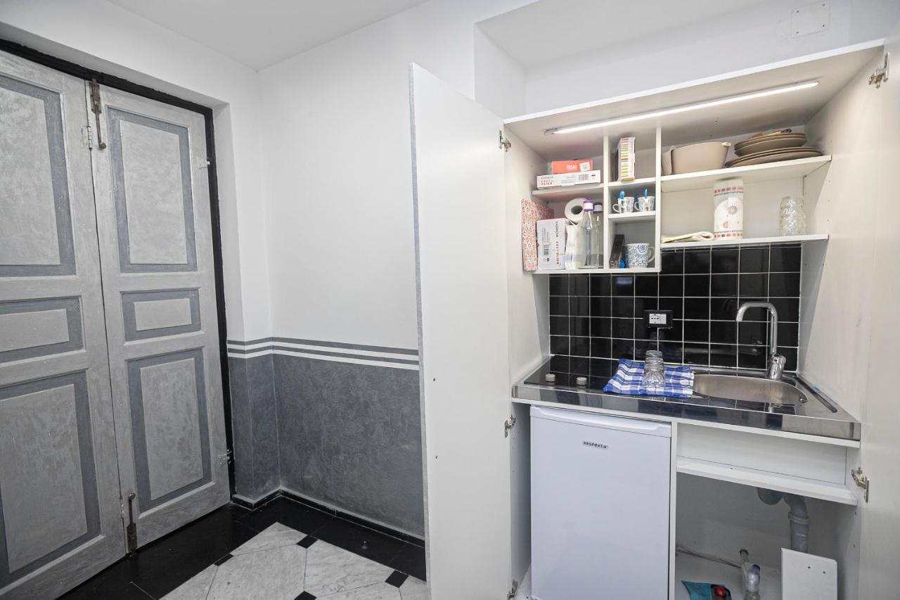 Dimora Patrizia In Centro Apartment Генуа Екстериор снимка