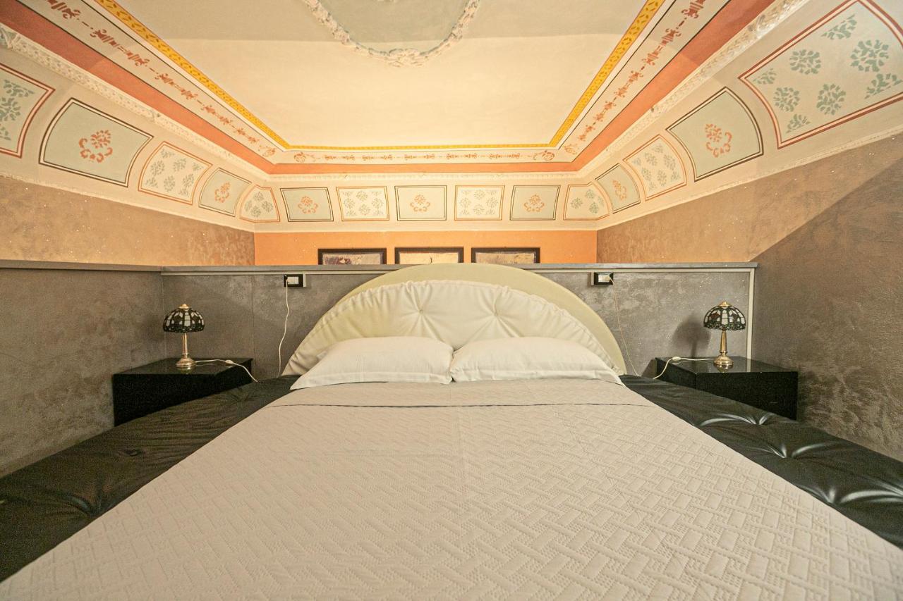 Dimora Patrizia In Centro Apartment Генуа Екстериор снимка